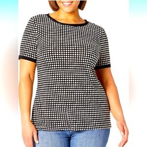 Ann Klein Back button Polka dot blouse, size M